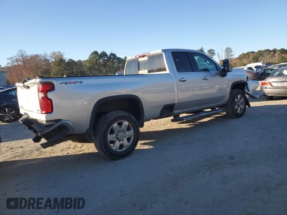 ✅ 2023 Chevrolet Silverado 2500HD • VIN: 1GC5YPE77PF212933 • Lot: 83697114. Listed on Copart with 43,684 mi. Free auction sales archive from the USA and detailed vehicle history report at DreamBid. Image 3.