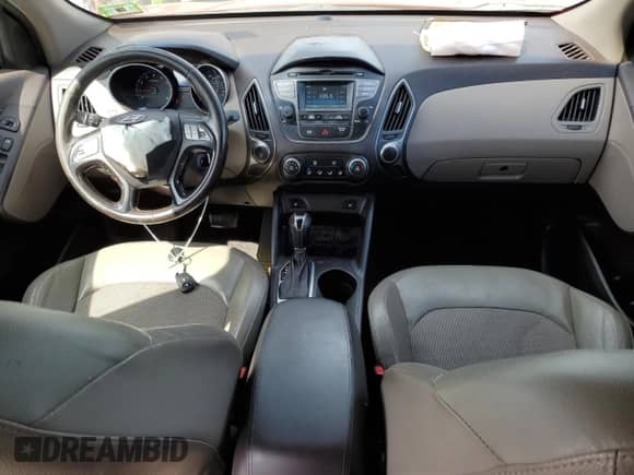 ✅ 2014 Hyundai Tucson SE • VIN: KM8JUCAG5EU863605 • Lot: 72242804. Wystawiony na Copart z przebiegiem 221 261 mil mil. Skorzystaj z bezpłatnego archiwum sprzedaży aukcyjnych z USA i zobacz szczegółowy raport historii pojazdu na DreamBid. Zdjęcie 8.