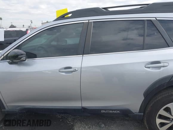 ✅ 2024 Subaru Outback Premium • VIN: 4S4BTADC7R3259411 • Лот: 43216496. Опубликован ранее на IAAI с пробегом 31 254 миль. Бесплатный доступ к архиву аукционных продаж из США и подробный отчёт об истории автомобиля на DreamBid. Изображение 15.