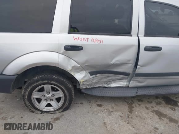 ✅ 2006 Dodge Durango SXT • VIN: 1D4HB38N86F121320 • Лот: 42427186. Опубликован ранее на IAAI с пробегом 195 607 миль. Бесплатный доступ к архиву аукционных продаж из США и подробный отчёт об истории автомобиля на DreamBid. Изображение 6.