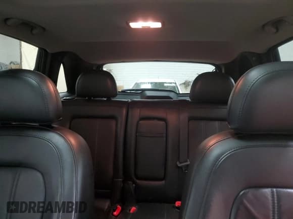 ✅ 2014 Chevrolet Captiva Sport LTZ • VIN: 3GNAL4EK3ES510945 • Lot: 48726445. Wystawiony na Copart z przebiegiem 121 946 mil. Bezpłatny archiwum sprzedaży aukcyjnych z USA i szczegółowy raport historii pojazdu na DreamBid. Zdjęcie 10.