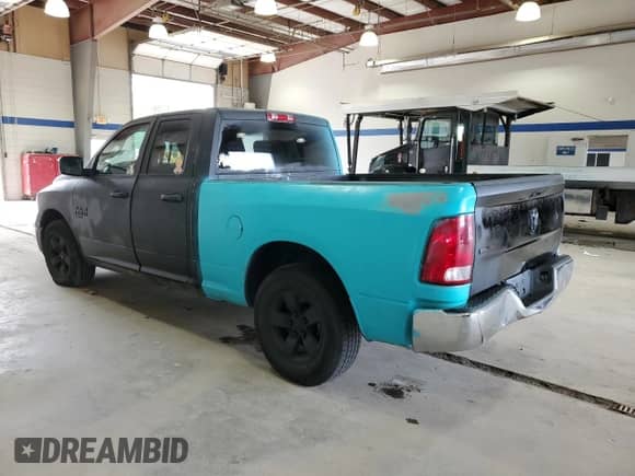 2024 Ram 1500 SLT z VIN 1C6RR6GG3RS123545, wystawiony jako Copart lot #57425025 z przebiegiem 30 186 mil mil oraz Nie do naprawy • Non repairable. Historia ofert i sprzedaży dostępna na DreamBid. Obrazek 2.