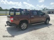 ✅ 2017 Toyota Tundra Limited • VIN: 5TFFW5F12HX223522 • Lot: 59912105. Wystawiony na Copart z przebiegiem 94 567 mil. Bezpłatny archiwum sprzedaży aukcyjnych z USA i szczegółowy raport historii pojazdu na DreamBid. Zdjęcie 3.