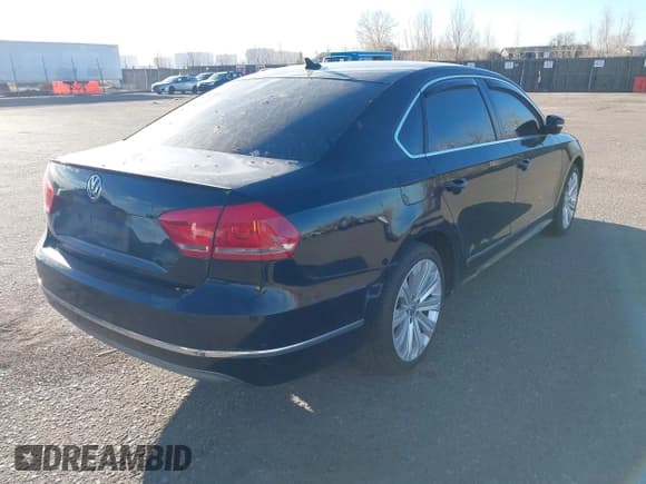 ✅ 2013 Volkswagen Passat SE • VIN: 1VWBN7A39DC059089 • Lot: 43841100. Listed on IAAI with 148,551 mi. Free auction sales archive from the USA and detailed vehicle history report at DreamBid. Image 4.