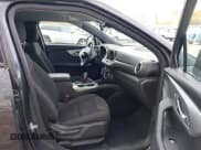 ✅ 2021 Chevrolet Blazer LT • VIN: 3GNKBHR4XMS513009 • Lot: 40652751. Wystawiony na IAAI z przebiegiem 34 068 mil. Bezpłatny archiwum sprzedaży aukcyjnych z USA i szczegółowy raport historii pojazdu na DreamBid. Zdjęcie 5.