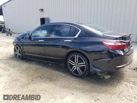 ✅ 2017 Honda Accord Sport SE • VIN: 1HGCR2F11HA087980 • Лот: 70303675. Опубликован ранее на Copart с пробегом 113 767 миль. Бесплатный доступ к архиву аукционных продаж из США и подробный отчёт об истории автомобиля на DreamBid. Изображение 2.