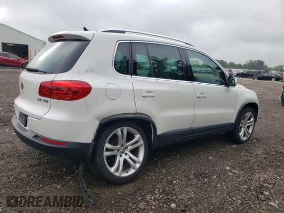 ✅ 2012 Volkswagen Tiguan SE • VIN: WVGAV7AX0CW553772 • Лот: 59320135. Опубликован ранее на Copart с пробегом 145 114 миль. Бесплатный доступ к архиву аукционных продаж из США и подробный отчёт об истории автомобиля на DreamBid. Изображение 3.