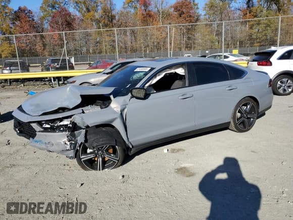 ✅ 2025 Honda Accord Sport • VIN: 1HGCY2F50SA062033 • Lot: 87458995. Wystawiony na Copart z przebiegiem Nie podano. Bezpłatny archiwum sprzedaży aukcyjnych z USA i szczegółowy raport historii pojazdu na DreamBid. Zdjęcie 1.