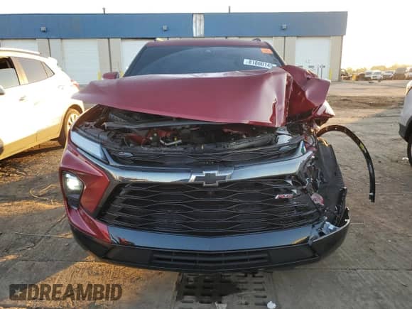 2025 Chevrolet Blazer RS z VIN 3GNKBERS0SS140928, wystawiony jako Copart lot #81860145 z przebiegiem 6 396 mil mil oraz Nie do naprawy • Non repairable. Historia ofert i sprzedaży dostępna na DreamBid. Obrazek 5.