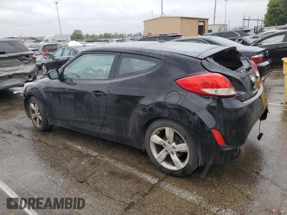 ✅ 2013 Hyundai Veloster w/Gray Int • VIN: KMHTC6AD7DU111292 • Lot: 72960784. Wystawiony na Copart z przebiegiem Nie podano. Bezpłatny archiwum sprzedaży aukcyjnych z USA i szczegółowy raport historii pojazdu na DreamBid. Zdjęcie 2.