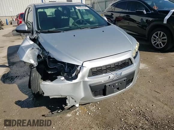 ✅ 2015 Chevrolet Sonic LS • VIN: 1G1JA6SH6F4160949 • Lot: 89868845. Listed on Copart with 74,461 mi. Free auction sales archive from the USA and detailed vehicle history report at DreamBid. Image 14.