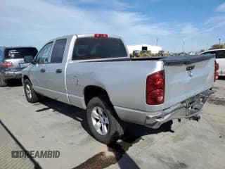 ✅ 2007 Dodge 1500 ST • VIN: 1D7HA18K77J572902 • Лот: 77627844. Опубликован ранее на Copart с пробегом 123 796 миль. Бесплатный доступ к архиву аукционных продаж из США и подробный отчёт об истории автомобиля на DreamBid. Изображение 2.