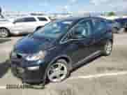 2017 Chevrolet Bolt EV LT z VIN 1G1FW6S05H4187421, wystawiony jako Copart lot #46717014 z przebiegiem 69 451 mil mil oraz . Historia ofert i sprzedaży dostępna na DreamBid. Obrazek 1.