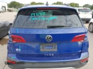 ✅ 2022 Volkswagen Taos S • VIN: 3VVCX7B2XNM049101 • Lot: 43172201. Listed on IAAI with 60,449 mi. Free auction sales archive from the USA and detailed vehicle history report at DreamBid. Image 17.