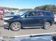 ✅ 2015 Toyota Highlander XLE • VIN: 5TDKKRFH9FS097144 • Лот: 43702148. Опубликован ранее на IAAI с пробегом 296 361 миль. Бесплатный доступ к архиву аукционных продаж из США и подробный отчёт об истории автомобиля на DreamBid. Изображение 15.