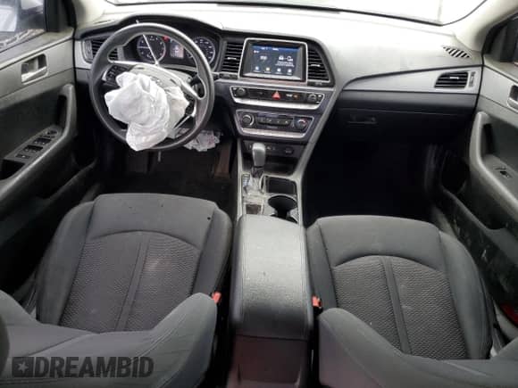 2018 Hyundai Sonata SE с VIN 5NPE24AF3JH646597, выставлен на аукционе Copart как лот 55990555 с пробегом 173 419 миль миль и Списание • Salvage title. История ставок и продаж доступна на DreamBid. Изображение 8.