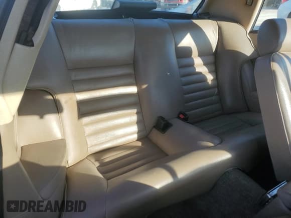 ✅ 1988 Jaguar XJS • VIN: SAJNA5848JC139690 • Лот: 42424405. Опубликован ранее на Copart с пробегом 68 964 миль. Бесплатный доступ к архиву аукционных продаж из США и подробный отчёт об истории автомобиля на DreamBid. Изображение 10.