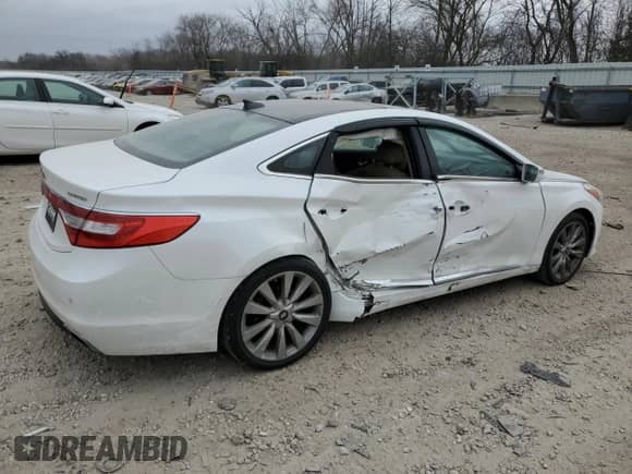 2017 Hyundai Azera Limited с VIN KMHFH4JGXHA583233, выставлен на аукционе Copart как лот 43900515 с пробегом 56 816 миль миль и На запчасти • Non repairable. История ставок и продаж доступна на DreamBid. Изображение 3.