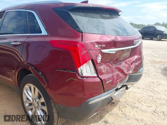 ✅ 2017 Cadillac XT5 Platinum AWD • VIN: 1GYKNFRS3HZ167469 • Lot: 43147738. Listed on IAAI with 129,464 mi. Free auction sales archive from the USA and detailed vehicle history report at DreamBid. Image 6.