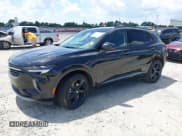 ✅ 2023 Buick Envision Preferred • VIN: LRBAZLR40PD068320 • Lot: 42731824. Wystawiony na IAAI z przebiegiem 69 280 mil. Bezpłatny archiwum sprzedaży aukcyjnych z USA i szczegółowy raport historii pojazdu na DreamBid. Zdjęcie 17.