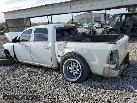 ✅ 2010 Dodge 1500 Laramie • VIN: 1D7RV1CT2AS212642 • Lot: 69641634. Wystawiony na Copart z przebiegiem Nie podano. Bezpłatny archiwum sprzedaży aukcyjnych z USA i szczegółowy raport historii pojazdu na DreamBid. Zdjęcie 2.