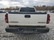 ✅ 2003 Chevrolet Silverado 2500HD LS • VIN: 1GCHK29G03E128139 • Lot: 77231524. Wystawiony na Copart z przebiegiem 160 026 mil. Bezpłatny archiwum sprzedaży aukcyjnych z USA i szczegółowy raport historii pojazdu na DreamBid. Zdjęcie 6.