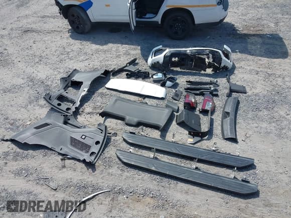 ✅ 2023 Chevrolet Tahoe Commercial • VIN: 1GNSCLEDXPR300770 • Lot: 42769438. Listed on IAAI with 20,457 mi. Free auction sales archive from the USA and detailed vehicle history report at DreamBid. Image 12.