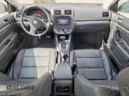 ✅ 2006 Volkswagen Jetta 2.5L • VIN: 3VWSG71K26M625533 • Лот: 64421235. Опубликован ранее на Copart с пробегом 140 600 миль. Бесплатный доступ к архиву аукционных продаж из США и подробный отчёт об истории автомобиля на DreamBid. Изображение 8.