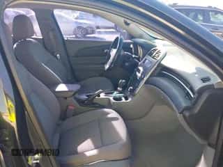 2015 Chevrolet Malibu LS z VIN 1G11A5SL2FF151426, wystawiony jako IAAI lot #43445584 z przebiegiem 113 382 mil mil oraz . Historia ofert i sprzedaży dostępna na DreamBid. Obrazek 5.