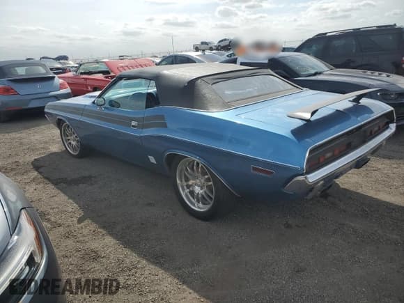 ✅ 1971 Dodge Challenger • VIN: JH27G1B283068 • Lot: 75908744. Listed on Copart with 3,839 mi. Free auction sales archive from the USA and detailed vehicle history report at DreamBid. Image 2.
