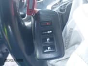 ✅ 2016 Lexus IS 200t • VIN: JTHBA1D29G5036756 • Lot: 43760726. Wystawiony na IAAI z przebiegiem 101 347 mil. Bezpłatny archiwum sprzedaży aukcyjnych z USA i szczegółowy raport historii pojazdu na DreamBid. Zdjęcie 11.