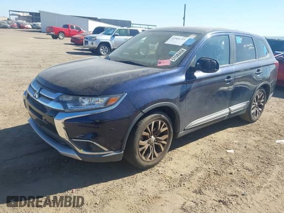 2018 Mitsubishi Outlander ES с VIN JA4AD2A33JZ054607, выставлен на аукционе IAAI как лот 43566755 с пробегом 124 495 миль миль и . История ставок и продаж доступна на DreamBid. Изображение 17.