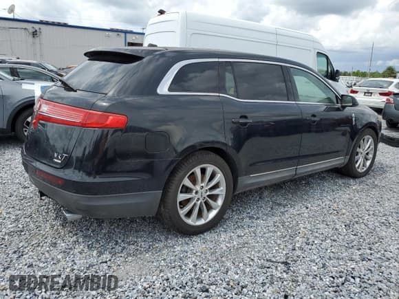 ✅ 2010 Lincoln MKT EcoBoost • VIN: 2LMHJ5AT1ABJ22582 • Lot: 81231725. Listed on Copart with Not provided. Free auction sales archive from the USA and detailed vehicle history report at DreamBid. Image 3.