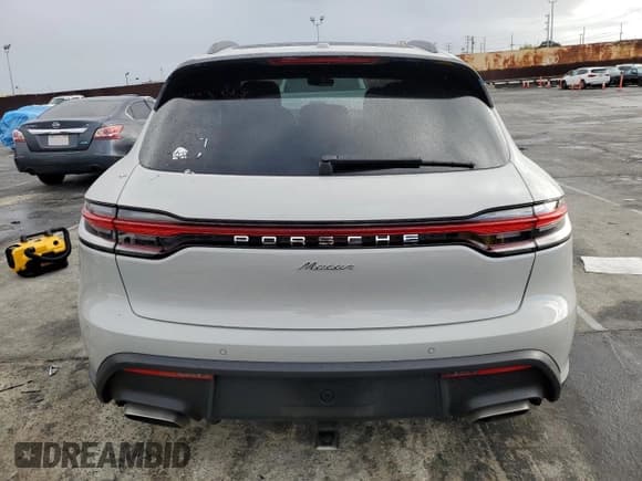 ✅ 2023 Porsche Macan • VIN: WP1AA2A55PLB21430 • Lot: 86836505. Listed on Copart with 21,517 mi. Free auction sales archive from the USA and detailed vehicle history report at DreamBid. Image 6.