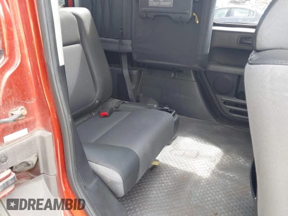 ✅ 2005 Honda Element EX • VIN: 5J6YH27615L026396 • Лот: 43176081. Опубликован ранее на IAAI с пробегом 144 821 миль. Бесплатный доступ к архиву аукционных продаж из США и подробный отчёт об истории автомобиля на DreamBid. Изображение 8.