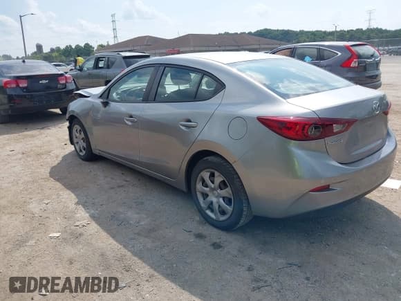 ✅ 2015 Mazda 3 i Sport • VIN: 3MZBM1U77FM159210 • Лот: 42822774. Опубликован ранее на IAAI с пробегом Не указан. Бесплатный доступ к архиву аукционных продаж из США и подробный отчёт об истории автомобиля на DreamBid. Изображение 3.