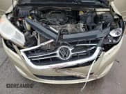 ✅ 2010 Volkswagen Routan SE • VIN: 2V4RW3D17AR227323 • Lot: 72857964. Wystawiony na Copart z przebiegiem Nie podano. Bezpłatny archiwum sprzedaży aukcyjnych z USA i szczegółowy raport historii pojazdu na DreamBid. Zdjęcie 12.