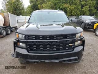 ✅ 2019 Chevrolet Silverado 1500 Custom • VIN: 1GCUYBEF4KZ327454 • Lot: 71664434. Wystawiony na Copart z przebiegiem Nie podano. Bezpłatny archiwum sprzedaży aukcyjnych z USA i szczegółowy raport historii pojazdu na DreamBid. Zdjęcie 5.