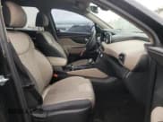 ✅ 2019 Hyundai Santa Fe SE • VIN: 5NMS2CAD7KH121651 • Lot: 59451973. Wystawiony na Copart z przebiegiem 38 856 mil. Bezpłatny archiwum sprzedaży aukcyjnych z USA i szczegółowy raport historii pojazdu na DreamBid. Zdjęcie 5.