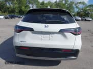 ✅ 2025 Honda HR-V EX-L • VIN: 3CZRZ1H72SM730037 • Lot: 41792847. Wystawiony na IAAI z przebiegiem 3 073 mil. Bezpłatny archiwum sprzedaży aukcyjnych z USA i szczegółowy raport historii pojazdu na DreamBid. Zdjęcie 17.