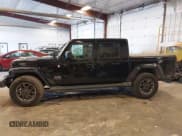 ✅ 2020 Jeep Gladiator Overland • VIN: 1C6HJTFG5LL216409 • Lot: 43627529. Wystawiony na IAAI z przebiegiem 83 052 mil. Bezpłatny archiwum sprzedaży aukcyjnych z USA i szczegółowy raport historii pojazdu na DreamBid. Zdjęcie 14.