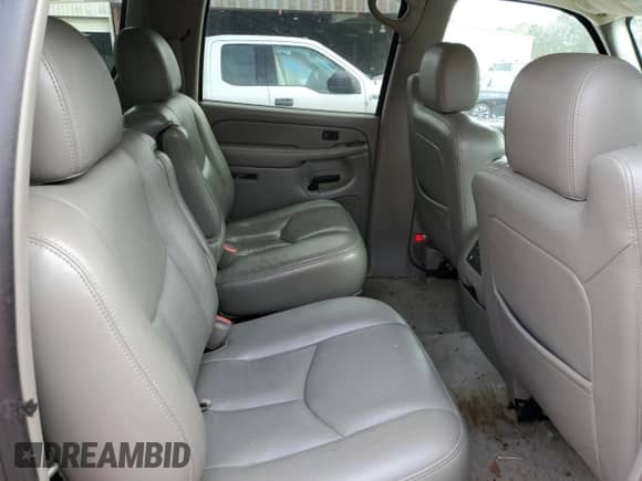 2004 Chevrolet Suburban LT с VIN 3GNEC16ZX4G288207, выставлен на аукционе Copart как лот 85116434 с пробегом Не указан миль и Чистый • Clean title. История ставок и продаж доступна на DreamBid. Изображение 11.