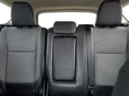 ✅ 2019 Ford Escape SE • VIN: 1FMCU9GD8KUA64342 • Lot: 69411795. Wystawiony na Copart z przebiegiem 120 765 mil. Bezpłatny archiwum sprzedaży aukcyjnych z USA i szczegółowy raport historii pojazdu na DreamBid. Zdjęcie 10.