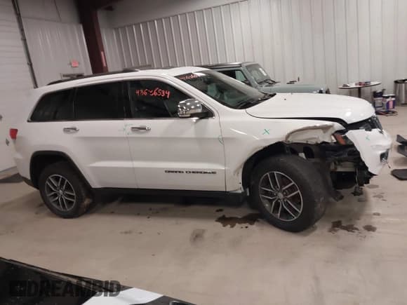 ✅ 2017 Jeep Grand Cherokee Limited • VIN: 1C4RJFBG6HC924566 • Лот: 43636534. Опубликован ранее на IAAI с пробегом 88 970 миль. Бесплатный доступ к архиву аукционных продаж из США и подробный отчёт об истории автомобиля на DreamBid. Изображение 13.