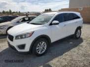 ✅ 2017 Kia Sorento LX • VIN: 5XYPG4A50HG223561 • Лот: 70371825. Опубликован ранее на Copart с пробегом 113 482 миль. Бесплатный доступ к архиву аукционных продаж из США и подробный отчёт об истории автомобиля на DreamBid. Изображение 1.