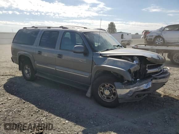 2001 Chevrolet Suburban LT with VIN 3GNGK26U81G216195, listed as a Copart auction lot 69210905 with 260,017 mi miles and Salvage title. Bid and sale history available at DreamBid. Image 4.