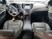 ✅ 2017 Hyundai Santa Fe SE Ultimate • VIN: KM8SRDHF9HU201281 • Лот: 61167713. Опубликован ранее на Copart с пробегом 122 086 миль. Бесплатный доступ к архиву аукционных продаж из США и подробный отчёт об истории автомобиля на DreamBid. Изображение 8.