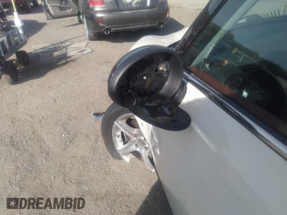 ✅ 2010 MINI Hardtop S • VIN: WMWMF7C52ATZ73393 • Lot: 43536782. Wystawiony na IAAI z przebiegiem 90 612 mil. Bezpłatny archiwum sprzedaży aukcyjnych z USA i szczegółowy raport historii pojazdu na DreamBid. Zdjęcie 18.