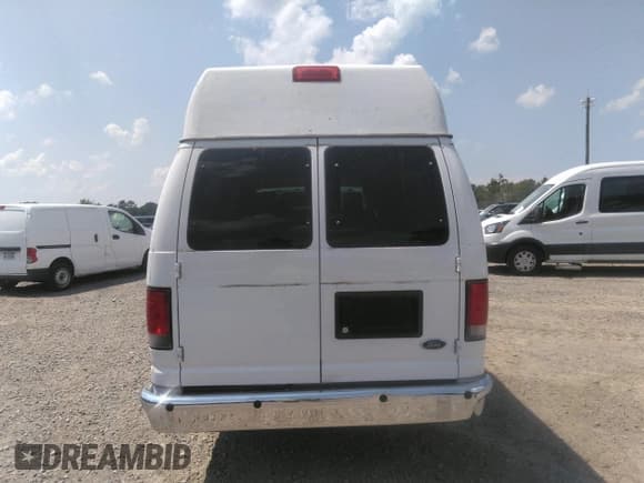 ✅ 2013 Ford Econoline Cargo Commercial • VIN: 1FTNS2EL3DDB18539 • Лот: 42622407. Опубликован ранее на IAAI с пробегом 18 566 миль. Бесплатный доступ к архиву аукционных продаж из США и подробный отчёт об истории автомобиля на DreamBid. Изображение 16.