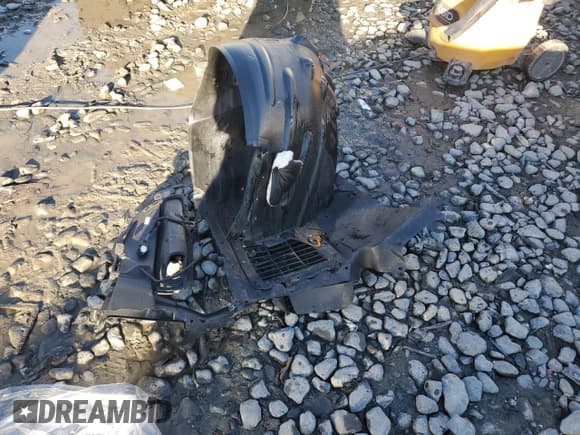 ✅ 2022 Chevrolet Colorado 4WD LT • VIN: 1GCGTCEN0N1131992 • Lot: 84752145. Listed on Copart with 105,911 mi. Free auction sales archive from the USA and detailed vehicle history report at DreamBid. Image 12.